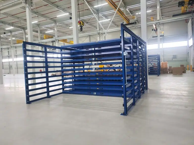 Výsuvný regál kombi s nosností 3000 kg / police